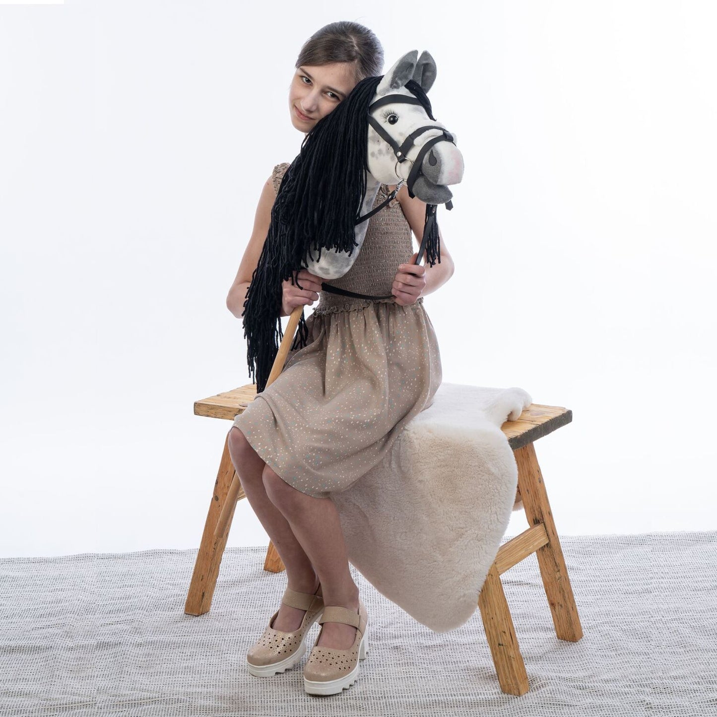 Hobbyhorse with bridle A3 Dapple grey SPRING