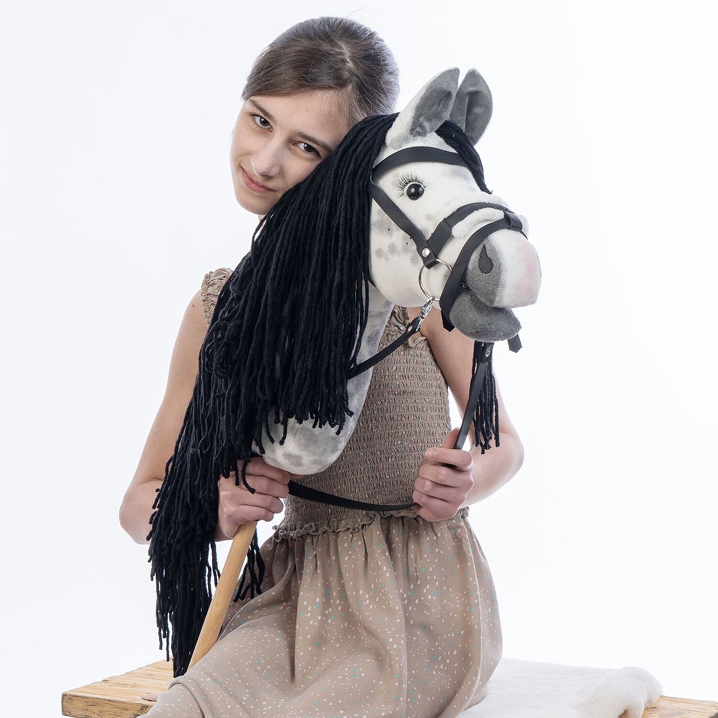 Hobbyhorse with bridle A3 Dapple grey SPRING