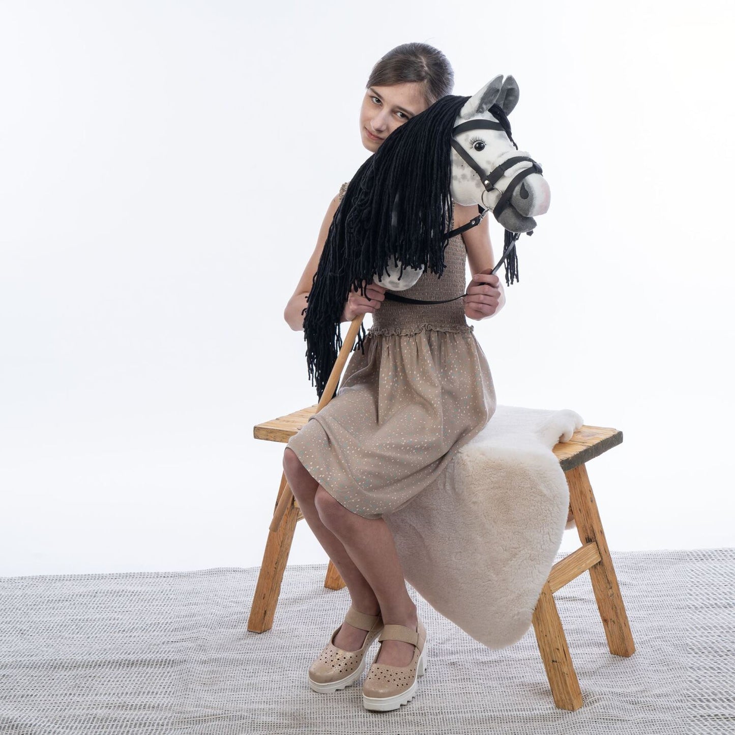 Hobbyhorse with bridle A3 Dapple grey SPRING