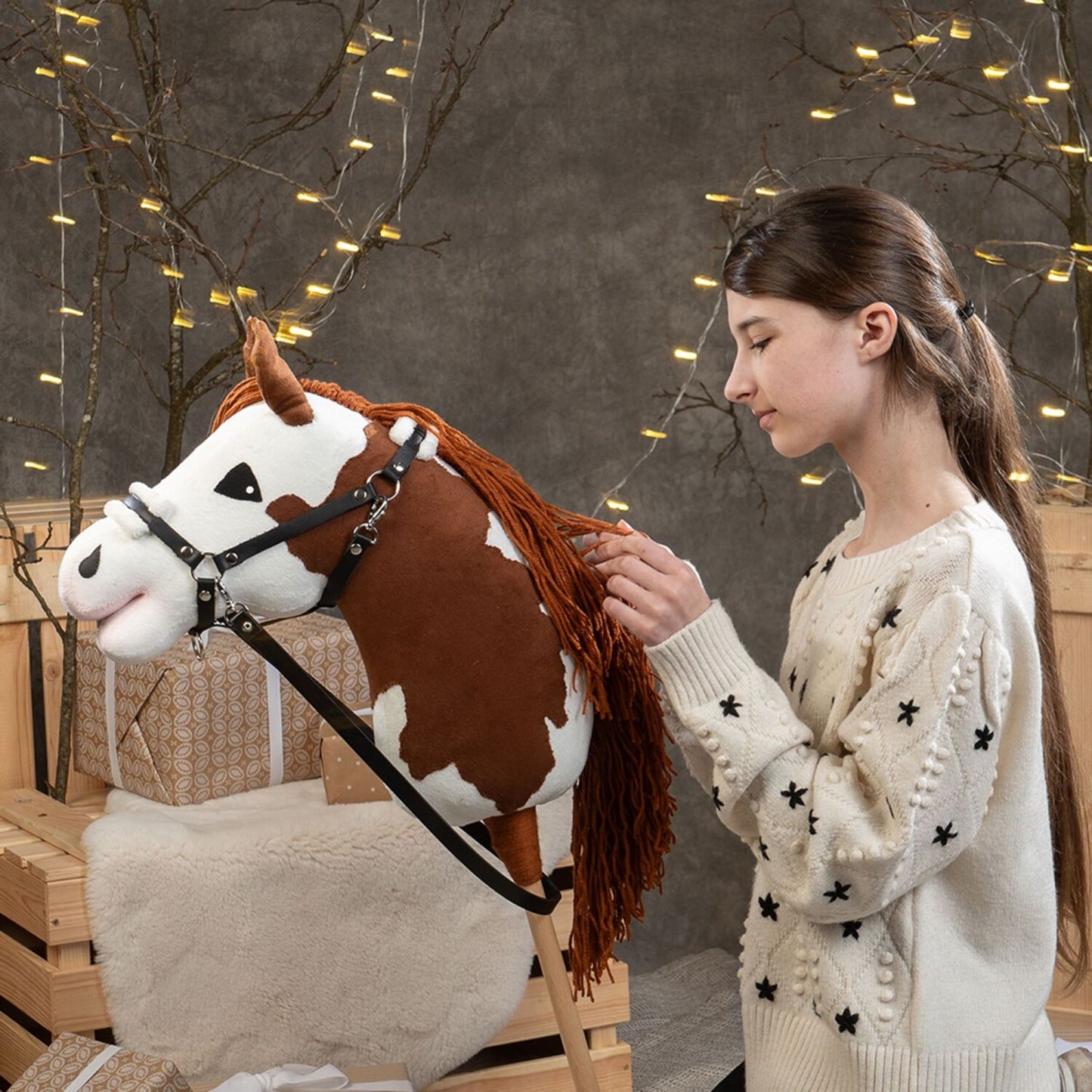 Hobbyhorse with bridle A3 Frame Overo INFINITY