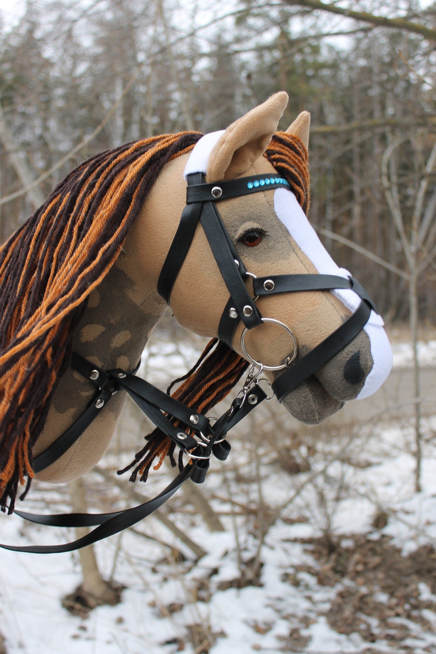 Hobbyhorse with bridle A3 Palomino ORLEANS with heterochromia (blue/brown)