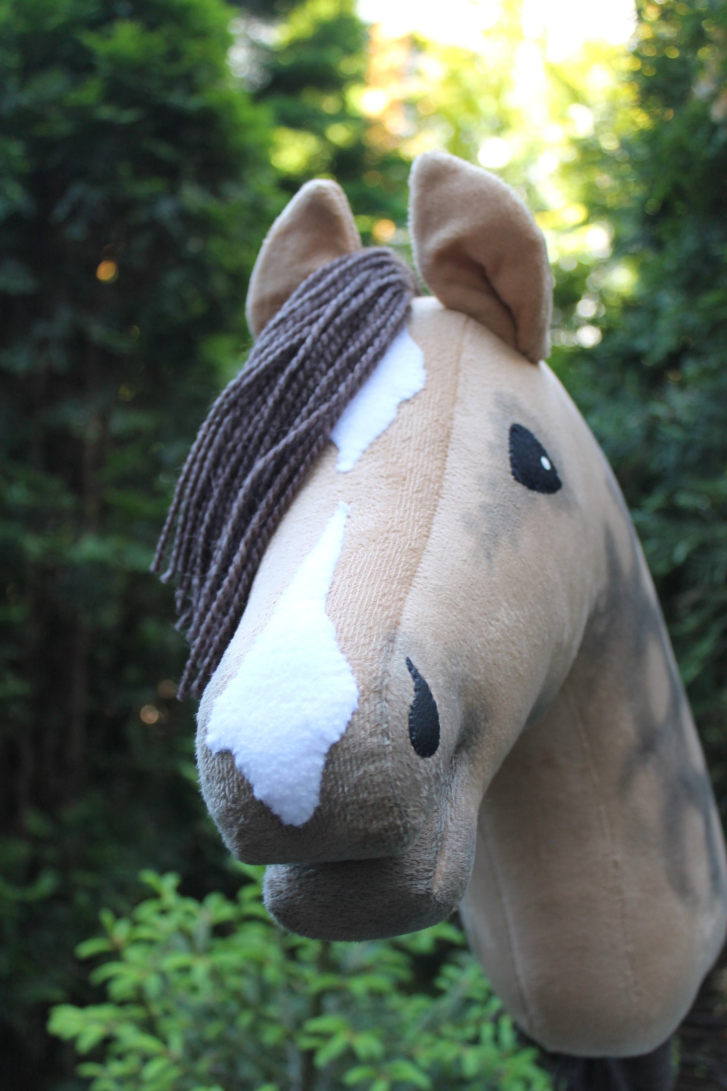Hobbyhorse with bridle A3 Buckskin Dun SKY