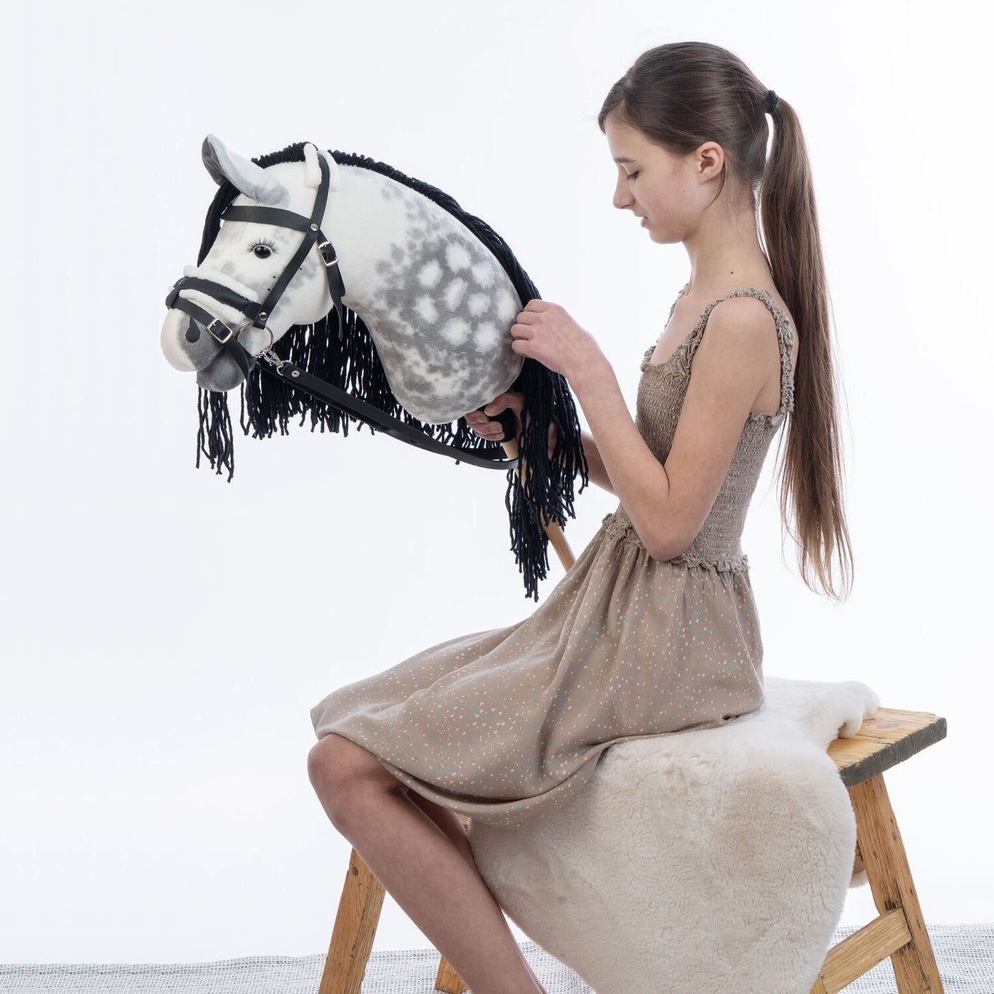 Hobbyhorse with bridle A3 Dapple grey SPRING