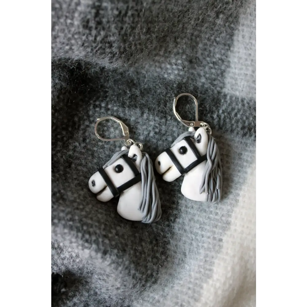 Earings of real hobbyhorser / earings with stickhorce’s head / polymer clay earings White / ACE