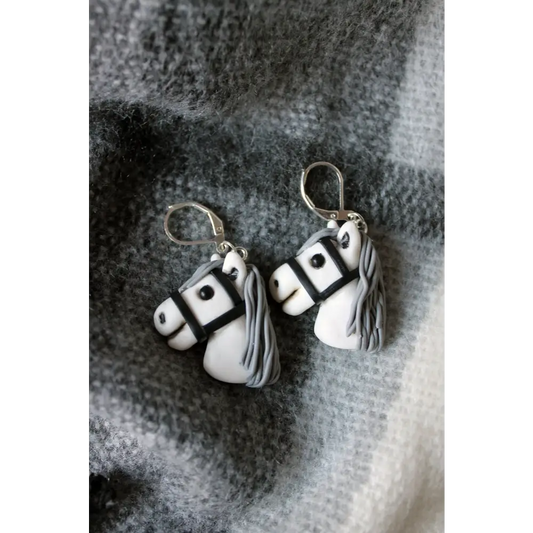 Earings of real hobbyhorser / earings with stickhorce’s head / polymer clay earings White / ACE