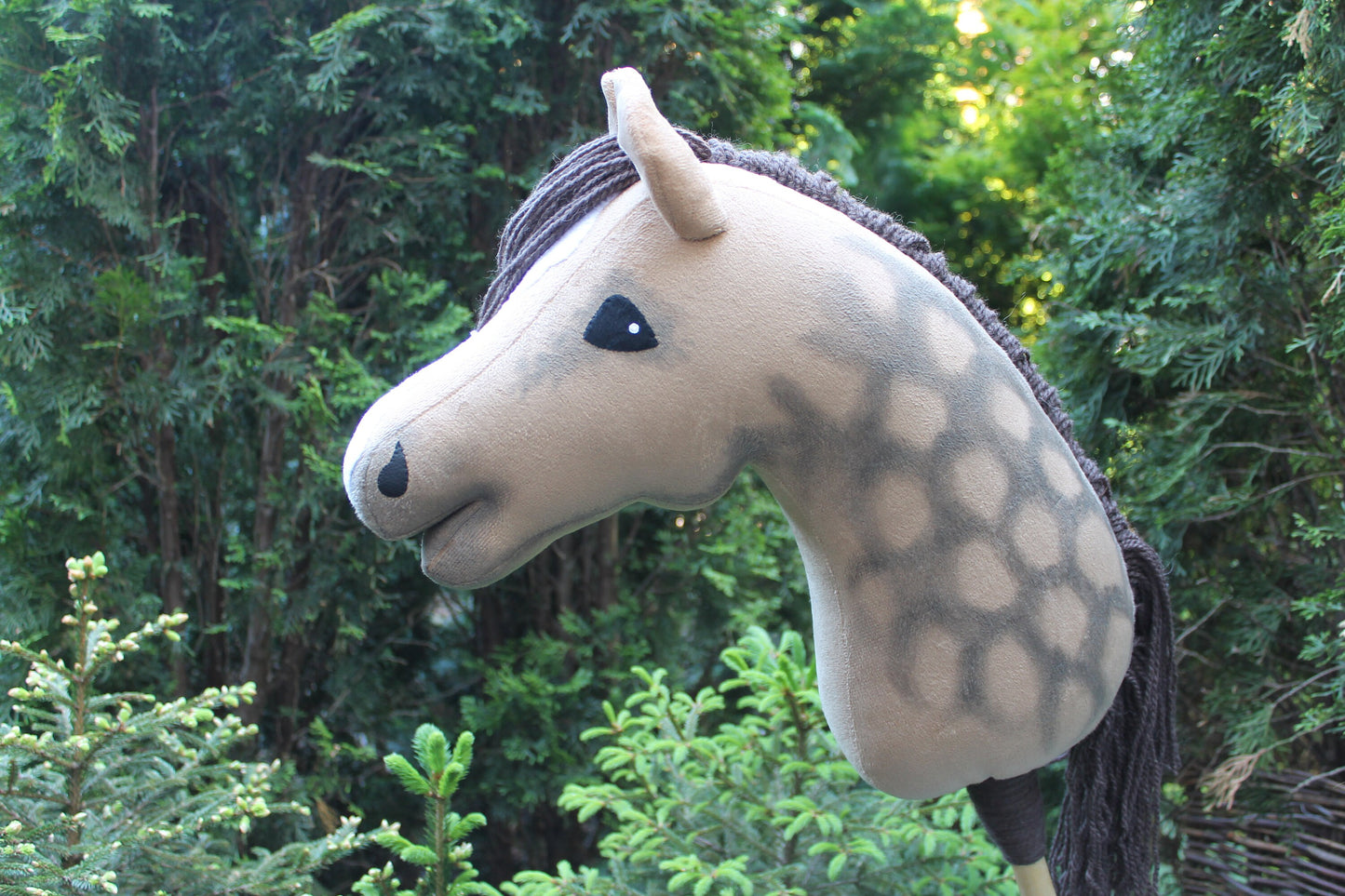 Hobbyhorse with bridle A3 Buckskin Dun SKY