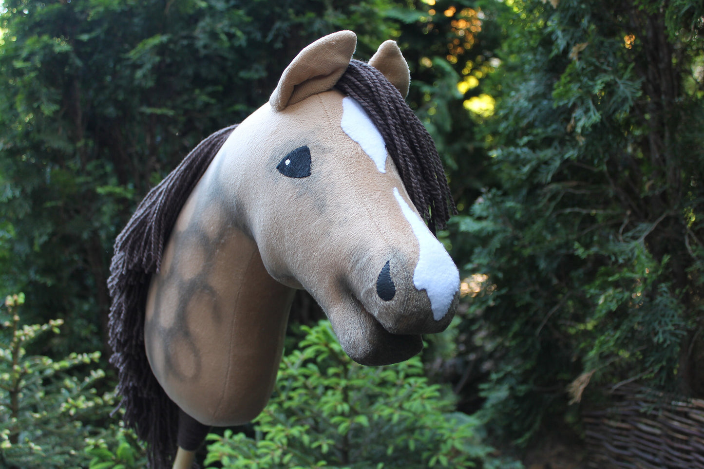 Hobbyhorse with bridle A3 Buckskin Dun SKY
